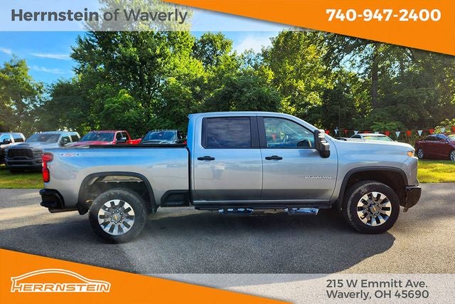 2024 Chevrolet Silverado 2500HD 4WD Crew Cab Standard Bed Custom