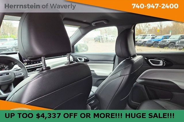 2026 Jeep Compass COMPASS LIMITED 4X4