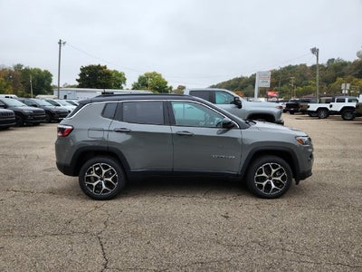 2026 Jeep Compass COMPASS LIMITED 4X4