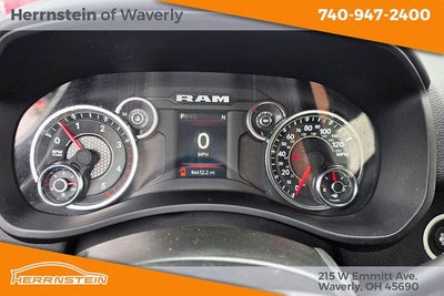 2024 RAM 3500 Big Horn Crew Cab 4x4 8' Box