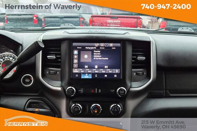 2024 RAM 3500 Big Horn Crew Cab 4x4 8' Box