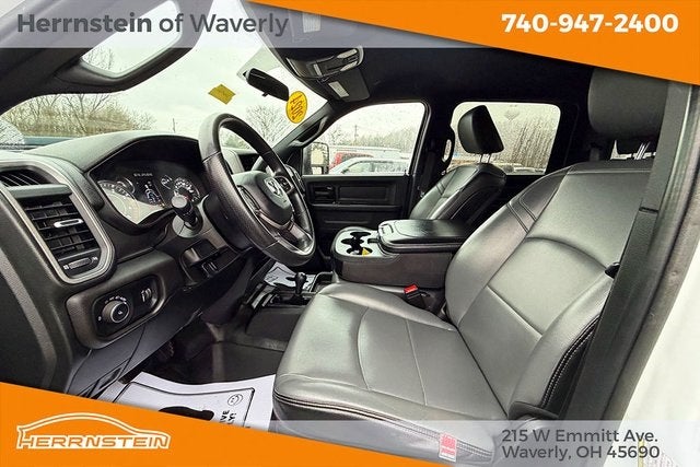 2024 RAM 3500 Tradesman Crew Cab 4x4 8' Box