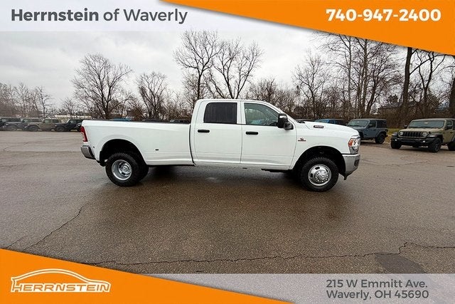 2024 RAM 3500 Tradesman Crew Cab 4x4 8' Box