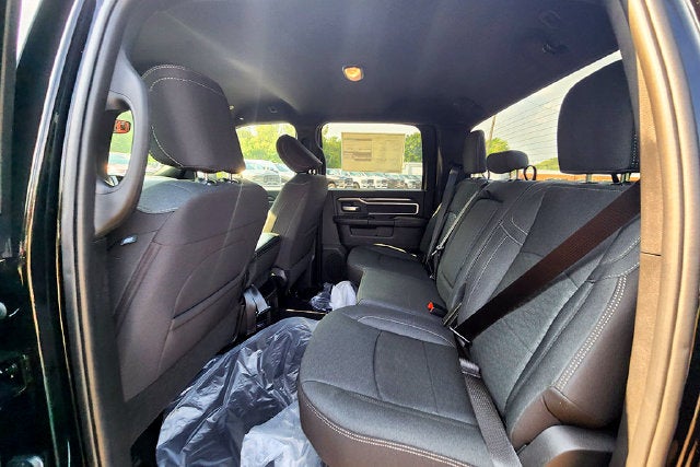 2027 RAM Ram 3500 RAM 3500 BIG HORN CREW CAB 4X4 8' BOX