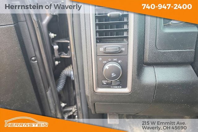 2022 RAM 1500 Classic Tradesman Regular Cab 4x4 8' Box