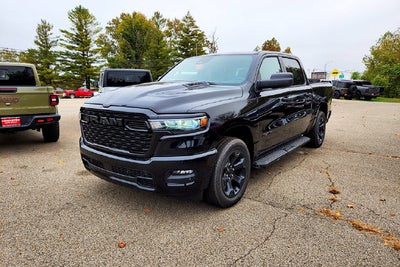 2026 RAM Ram 1500 RAM 1500 EXPRESS CREW CAB 4X4 5'7' BOX