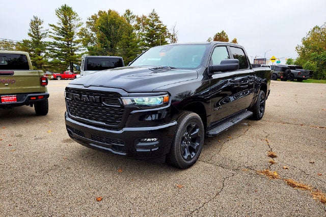 2026 RAM Ram 1500 RAM 1500 EXPRESS CREW CAB 4X4 5'7' BOX