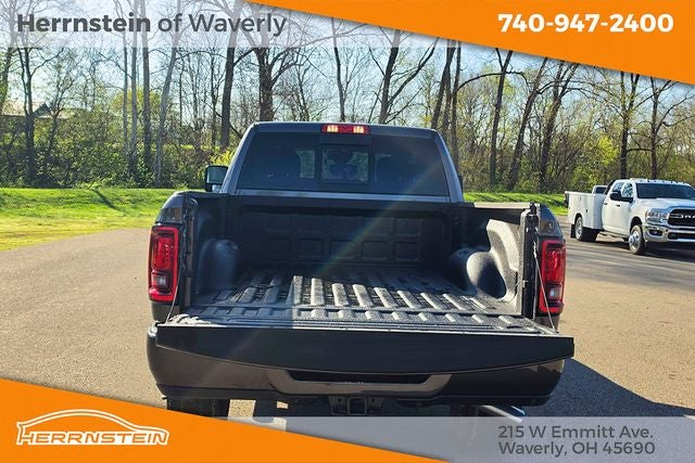 2026 RAM Ram 2500 RAM 2500 BLACK EXPRESS CREW CAB 4X4 6'4' BOX