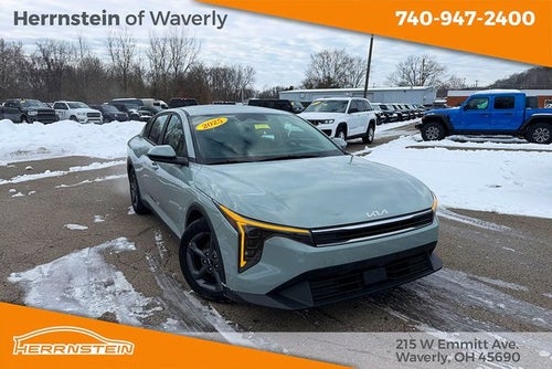 2025 Kia K4 LXS
