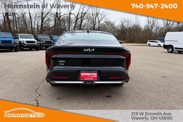 2025 Kia K4 LX