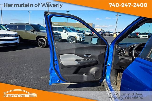 2024 Nissan Kicks SR Xtronic CVT