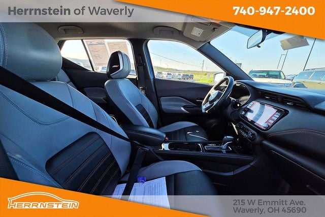 2024 Nissan Kicks SR Xtronic CVT