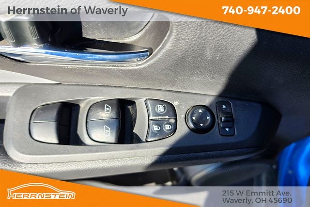 2024 Nissan Kicks SR Xtronic CVT