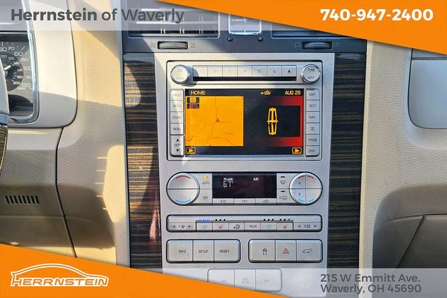 2010 Lincoln Navigator L Base