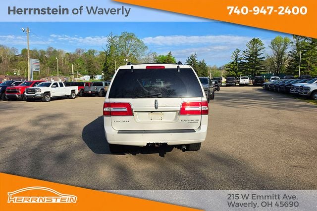 2010 Lincoln Navigator L Base