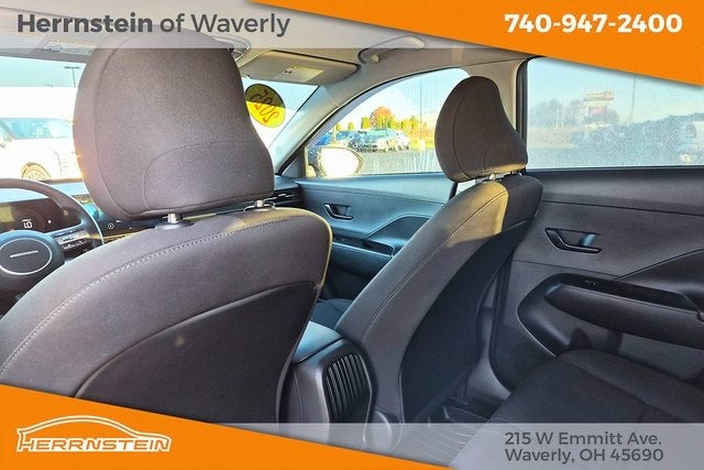 2025 Hyundai Kona SE