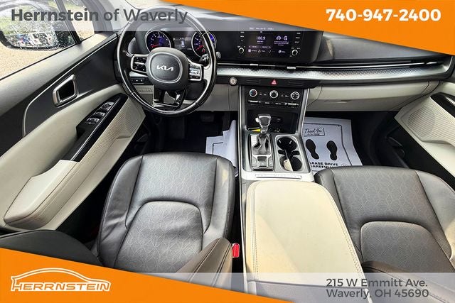 2022 Kia Carnival MPV LX Seat Package