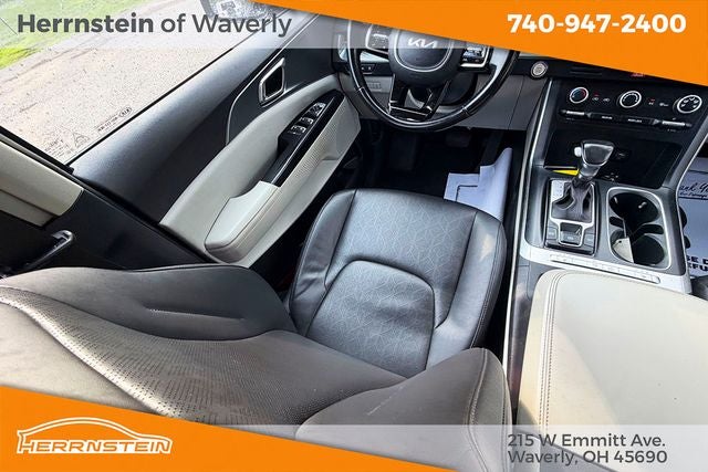 2022 Kia Carnival MPV LX Seat Package
