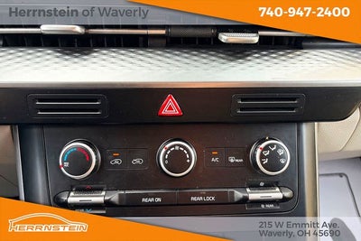 2022 Kia Carnival MPV LX Seat Package