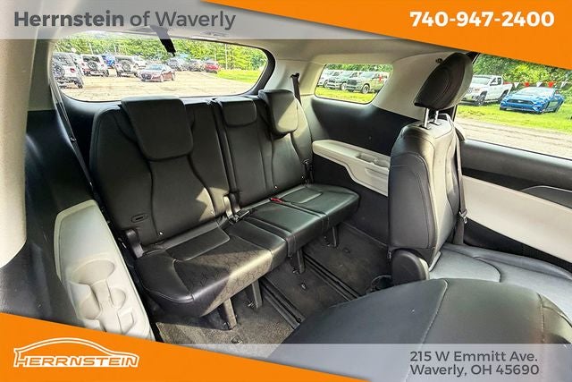 2022 Kia Carnival MPV LX Seat Package