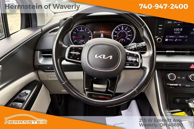 2022 Kia Carnival MPV LX Seat Package
