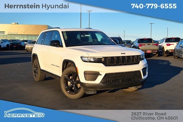 2022 Jeep Grand Cherokee Altitude