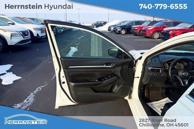 2023 Nissan Altima 2.0 SR