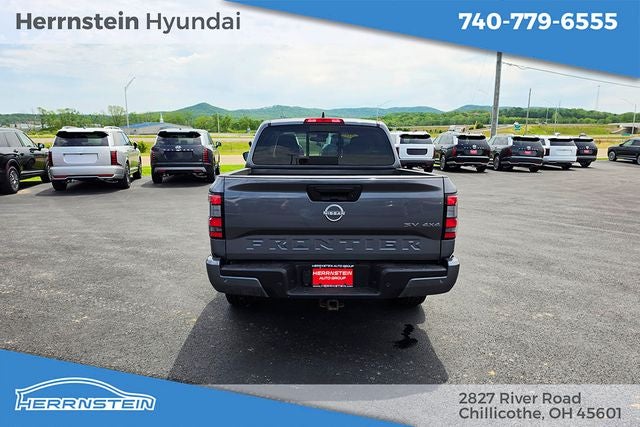 2023 Nissan Frontier SV