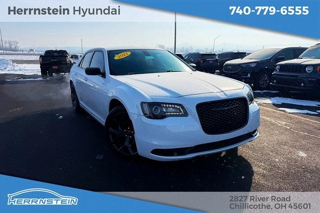 2021 Chrysler 300 Touring
