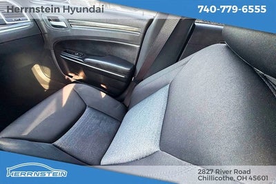 2021 Chrysler 300 Touring