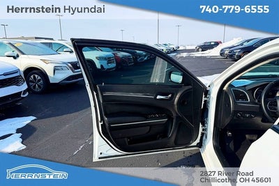 2021 Chrysler 300 Touring