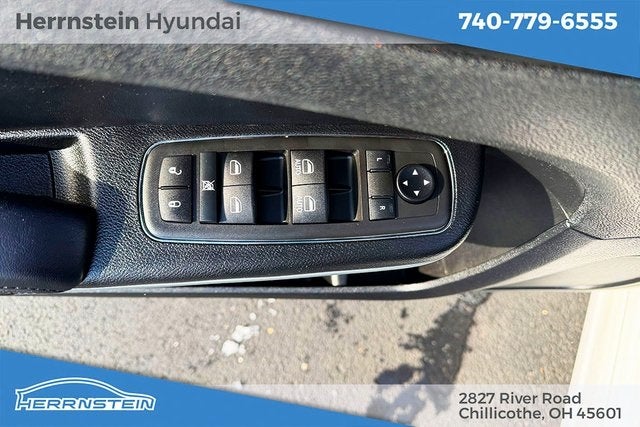 2021 Chrysler 300 Touring