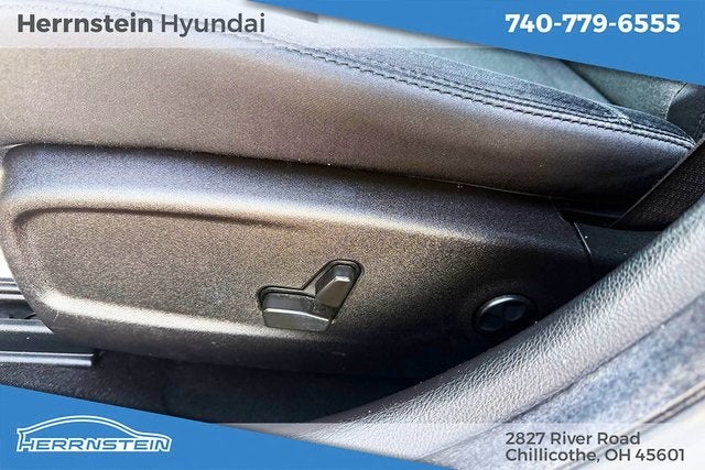 2021 Chrysler 300 Touring