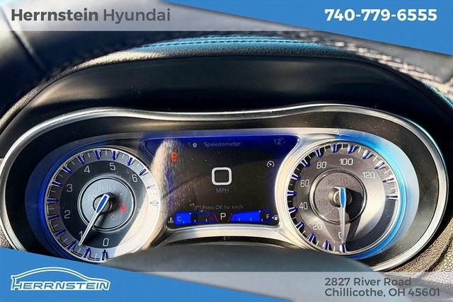 2021 Chrysler 300 Touring