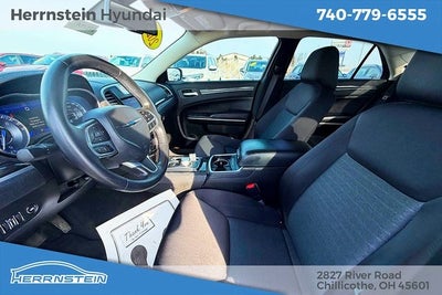 2021 Chrysler 300 Touring