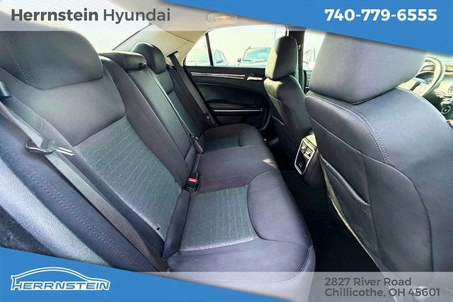 2021 Chrysler 300 Touring