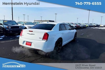 2021 Chrysler 300 Touring