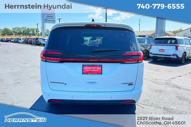 2023 Chrysler Pacifica Limited