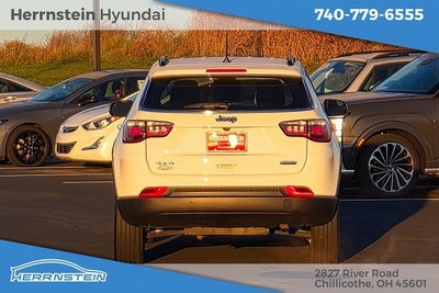 2022 Jeep Compass Latitude Lux