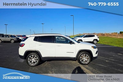 2022 Jeep Compass Latitude Lux