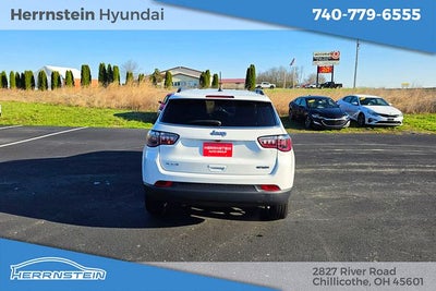 2022 Jeep Compass Latitude Lux