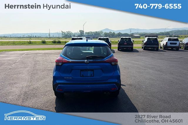 2023 Nissan Kicks S