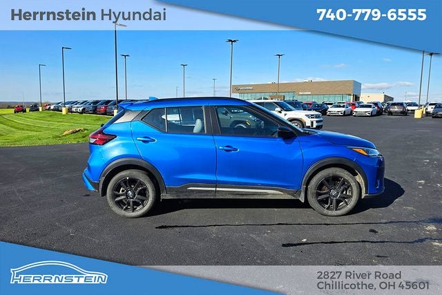 2024 Nissan Kicks SR