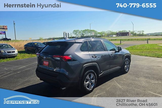 2022 Toyota RAV4 Hybrid XLE