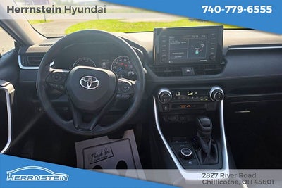 2022 Toyota RAV4 Hybrid XLE