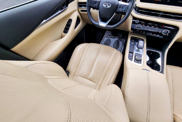 2022 INFINITI QX60 LUXE