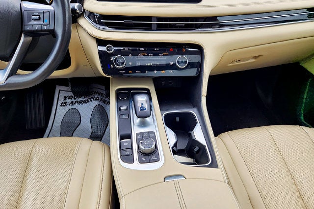 2022 INFINITI QX60 LUXE
