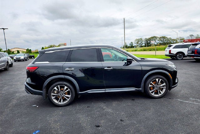 2022 INFINITI QX60 LUXE