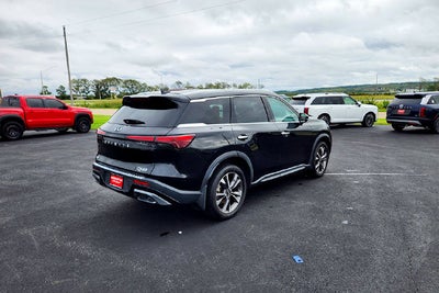 2022 INFINITI QX60 LUXE