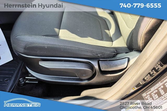 2022 Hyundai Tucson SE